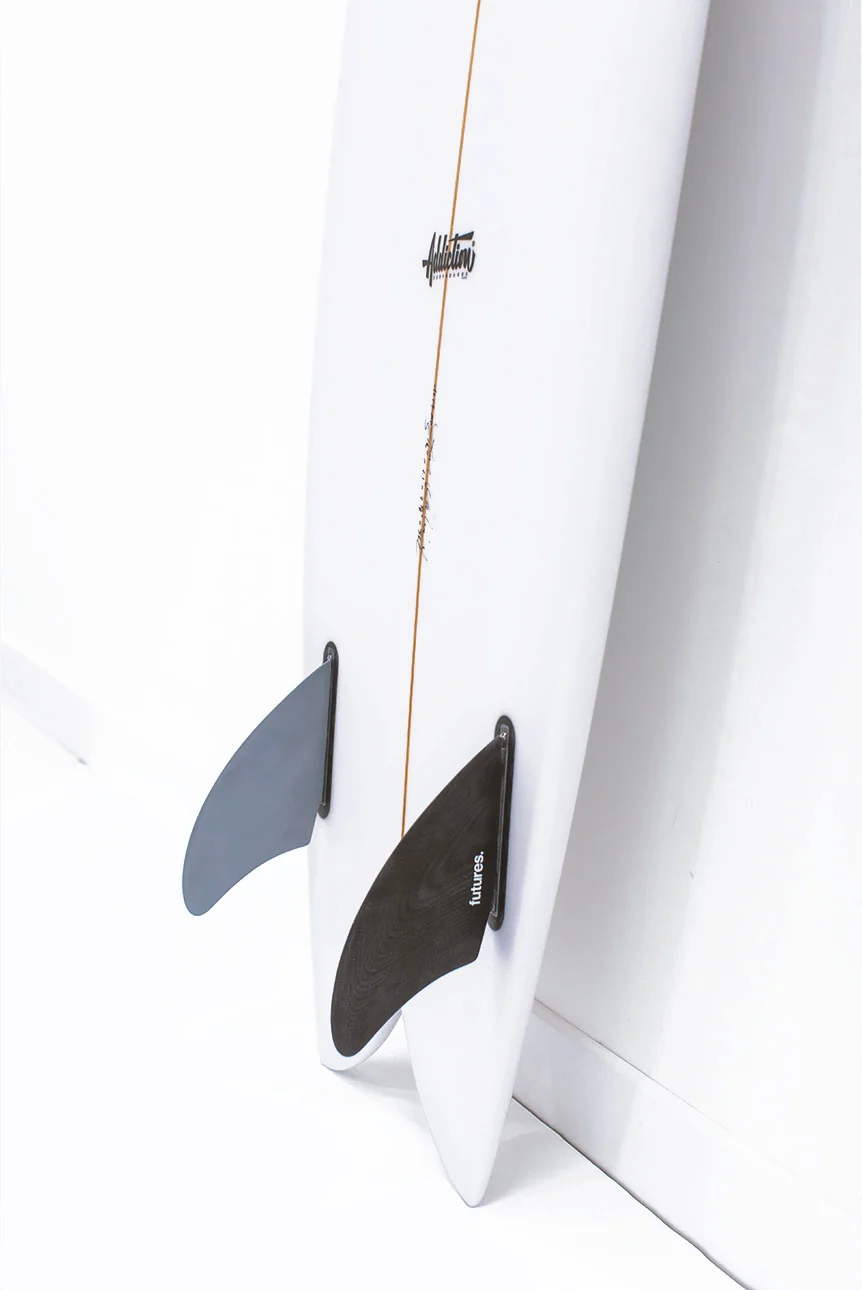 B52 Addiction Surfboards — Dérives et tail