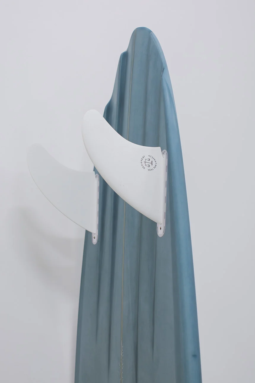 Clincher Addiction Surfboards — Outline en perspective