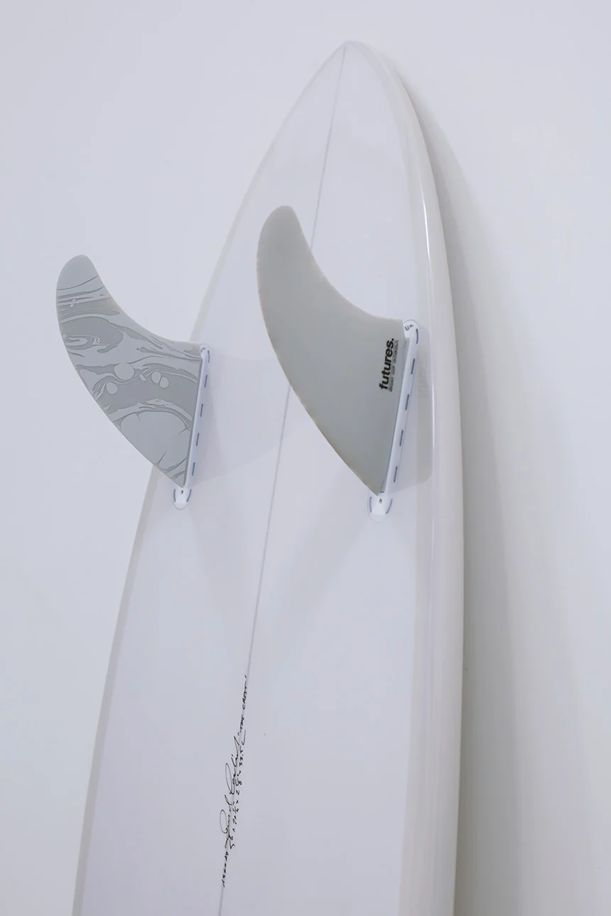 Crest Addiction Surfboards — Dérives et tail