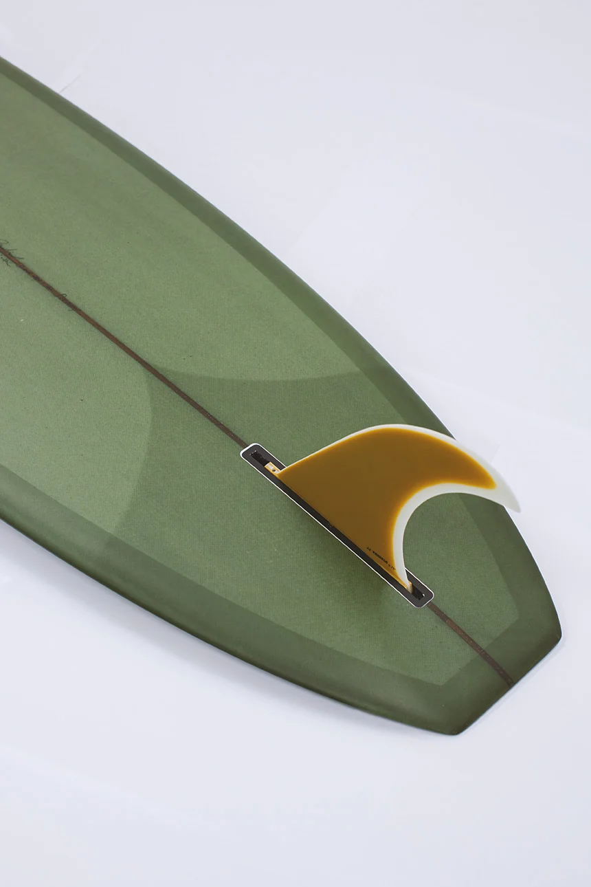 Dark Key Addiction Surfboards — Outline en perspective